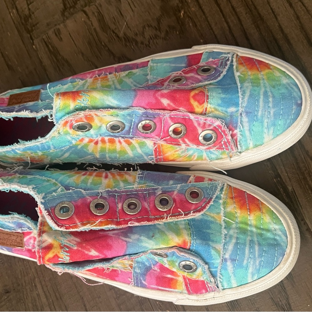 Girls’ Tie-Dye Slip-On Canvas Sneakers - Rainbow - Picture 6 of 9